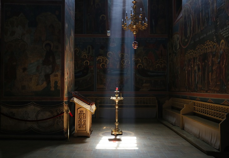 ПОНЕДЕЛЬНИК СТРАСТНОЙ СЕДМИЦЫ. Эта неделя посвящена воспоминанию последних дней земной жизни Спасителя, Его страданиям на Кресте, смерти и погребению. Верующие проводят Страстную неделю в строжайшем воздержании, усердной молитве, в подвигах добродетели...