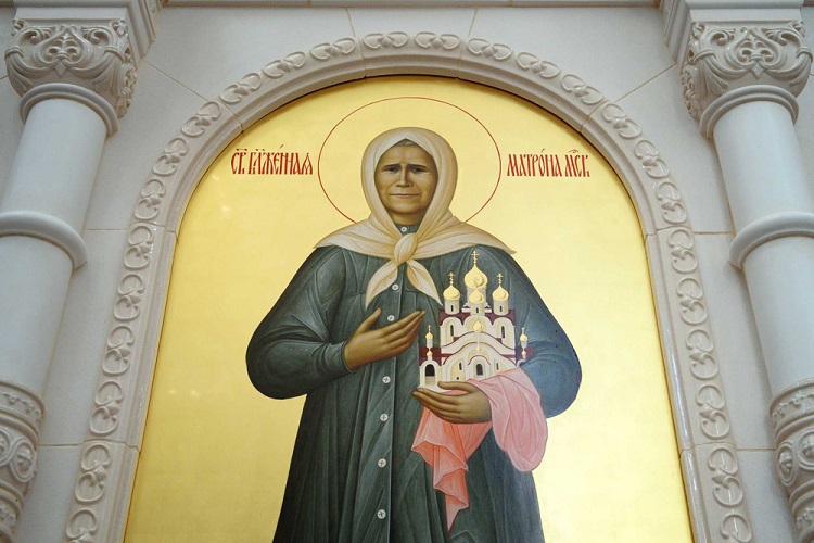 БЛАЖЕННАЯ МАТРОНА.«Если народ теряет веру в Бога, то его постигают бедствия, а если не кается, то гибнет и исчезает с лица земли. Сколько народов исчезло, а Россия существовала и будет существовать. Молитесь, просите, кайтесь! Господь вас не оставит и ...