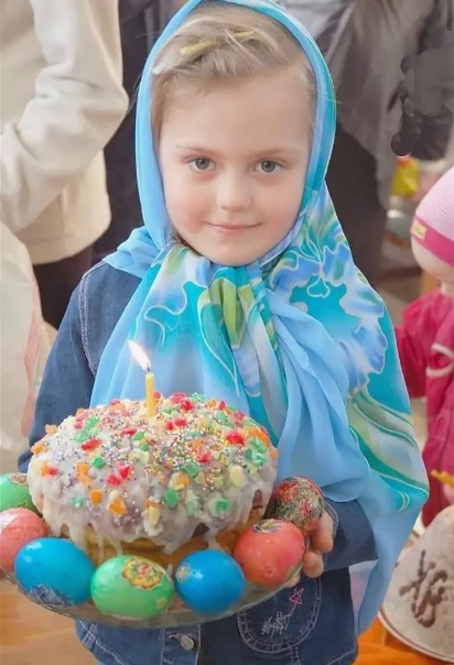 ВЕЛИКАЯ СУББОТА – КАНУН СВЕТЛОГО ВОСКРЕСЕНИЯ. Службы Великой субботы сохранили некоторые черты раннехристианского Богослужения. Они имеют ряд литургических особенностей. В сегодняшнем богослужении прослеживаются как траурные,так и праздничные воскресны...