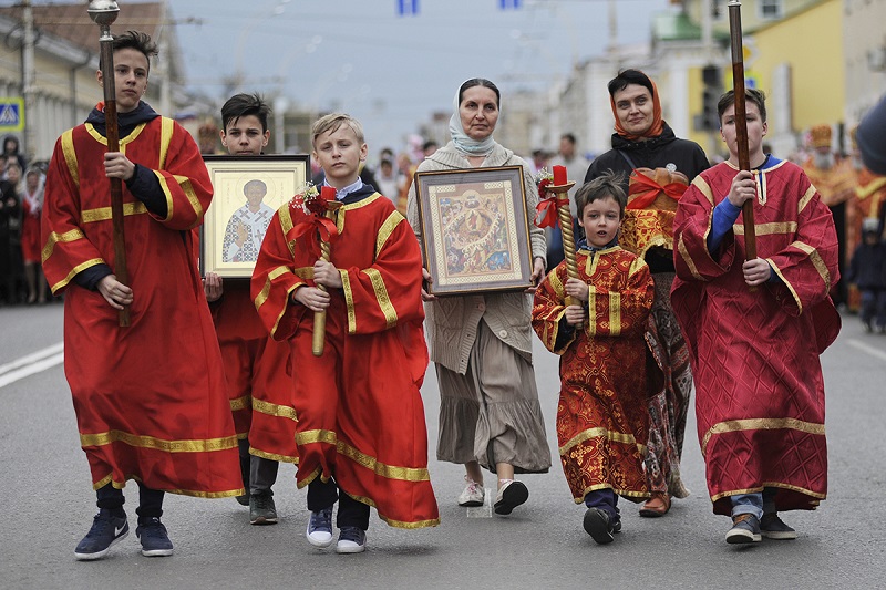 ХРИСТОС ВОСКРЕСЕ! ВОИСТИНУ ВОСКРЕСЕ! Воскресением Господа завершается победа над грехом и его следствием – смертью.  Ниспровергается смерть. Отвергнуто, осуждено древнее осуждение смерти. Расторгнуты узы ада, и мы избавлены от адова мучительства...