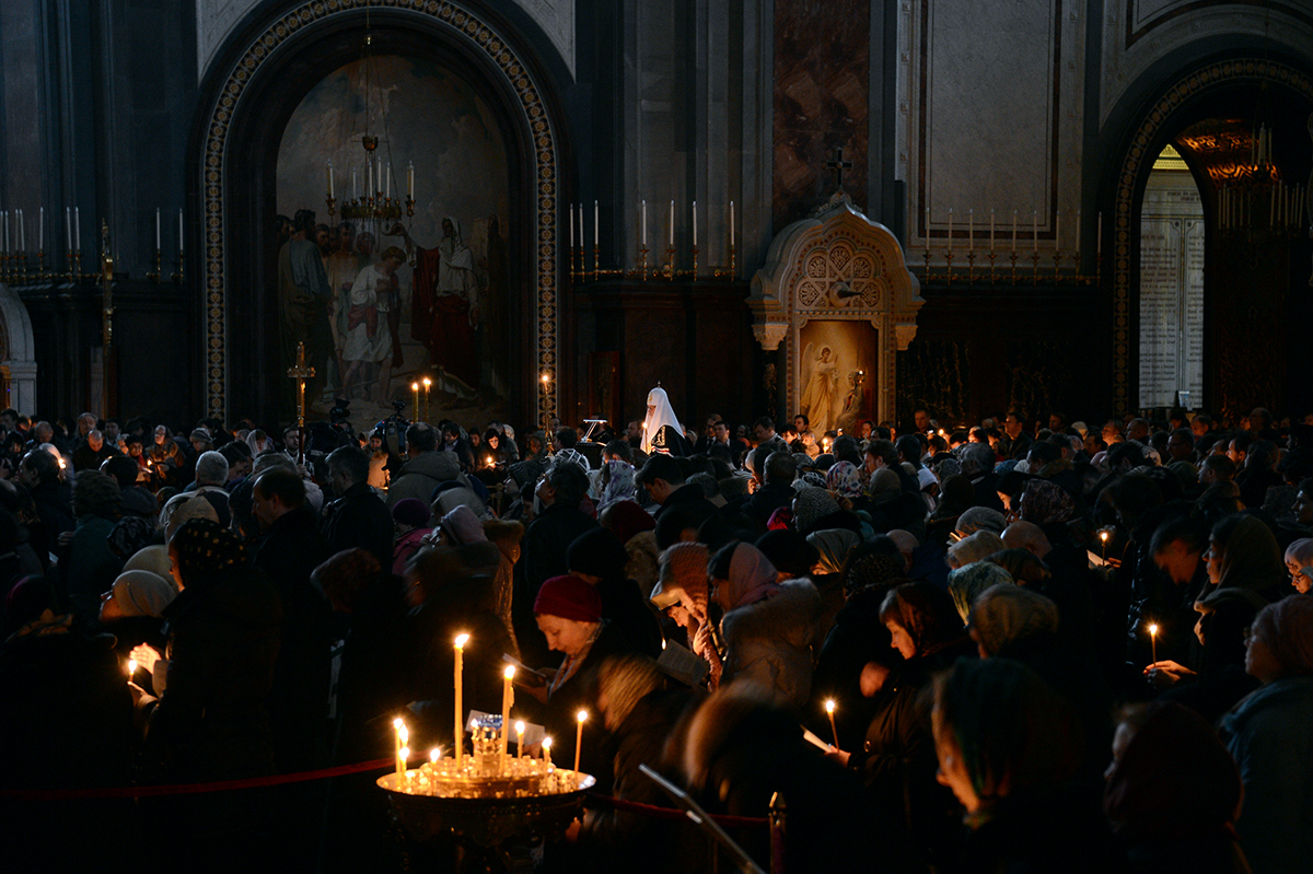 С ВЕЛИКИМ ПОСТОМ! Совет преподобного Иоанна Лествичника мирянам.  Когда к этому подвижнику пришли миряне, мало заботившиеся о своем спасении, и хотели извинить свою порочность и нерадение такими словами: «каким образом можно вести жизнь подвижническую...