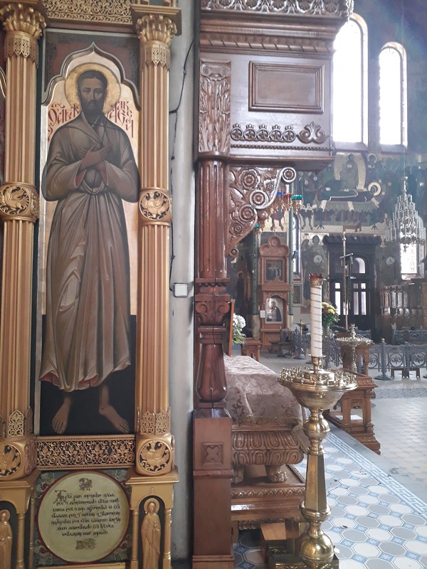 Как почитают новомучеников в Ивановской епархии? В Свято-Введенском монастыре Ивановской митрополии находятся мощи блаженного Алексия Елнатского (†1937) и священномученика Владимира Лежневского (†1931). Насельница монастыря, монахиня Афанасия ...