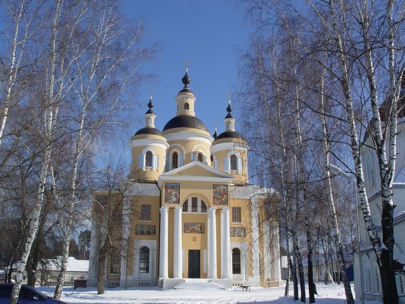 Сегодня день святителя Феофана, Затворника Вышенского, Великого духовного писателя, воспевшего во всей своей красоте монашество – идеал христианской жизни. Благодаря святителю, в XIX веке Успенский Вышенский монастырь стал центром духовного просвещения...