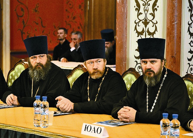 Социальный климат Москвы станет теплее